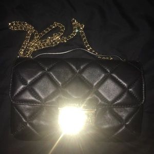 Michael Kors handbag in good condition barely worn